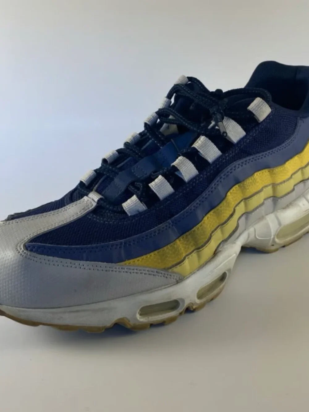 Nike Air Max 95 Essential Men’s 12 Model 749766-107 White/Vast Grey-Lemon Wash